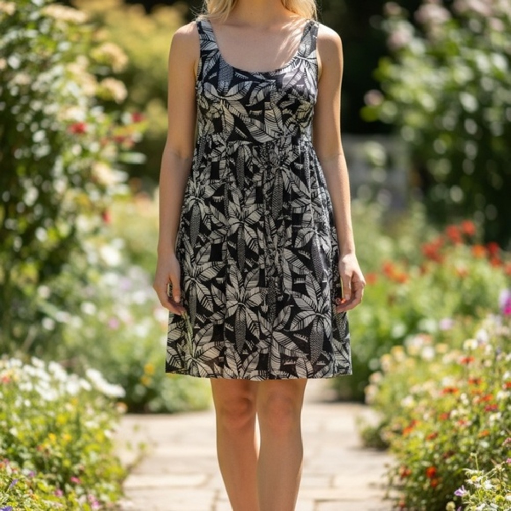 London Times Monochrome Leaf Pattern Mini Dress